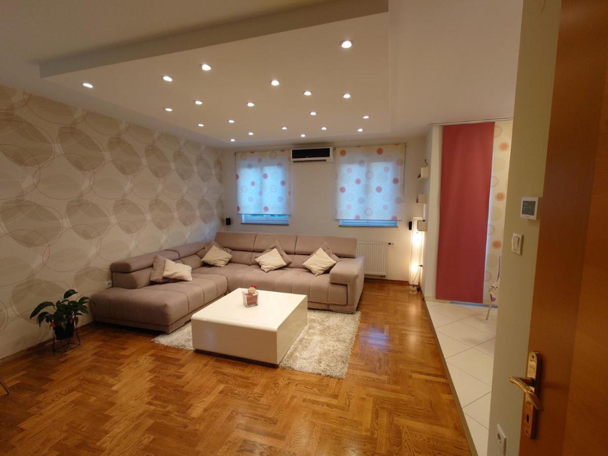 Apartman Mare Nostrum**** Apartment Рийека Екстериор снимка