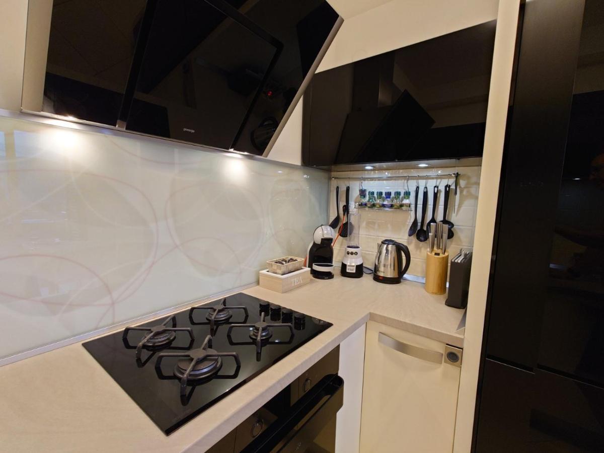 Apartman Mare Nostrum**** Apartment Рийека Екстериор снимка