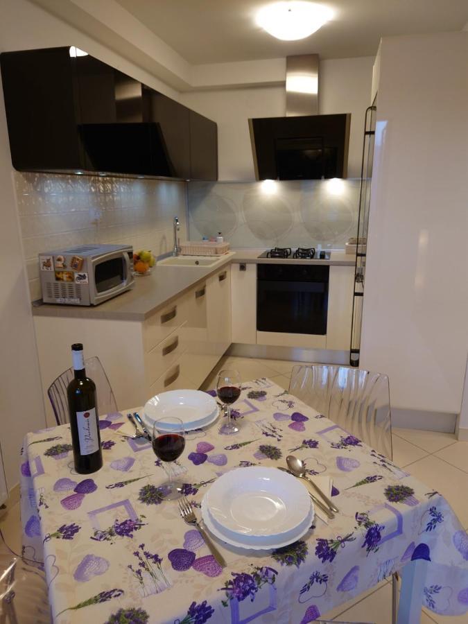 Apartman Mare Nostrum**** Apartment Рийека Екстериор снимка