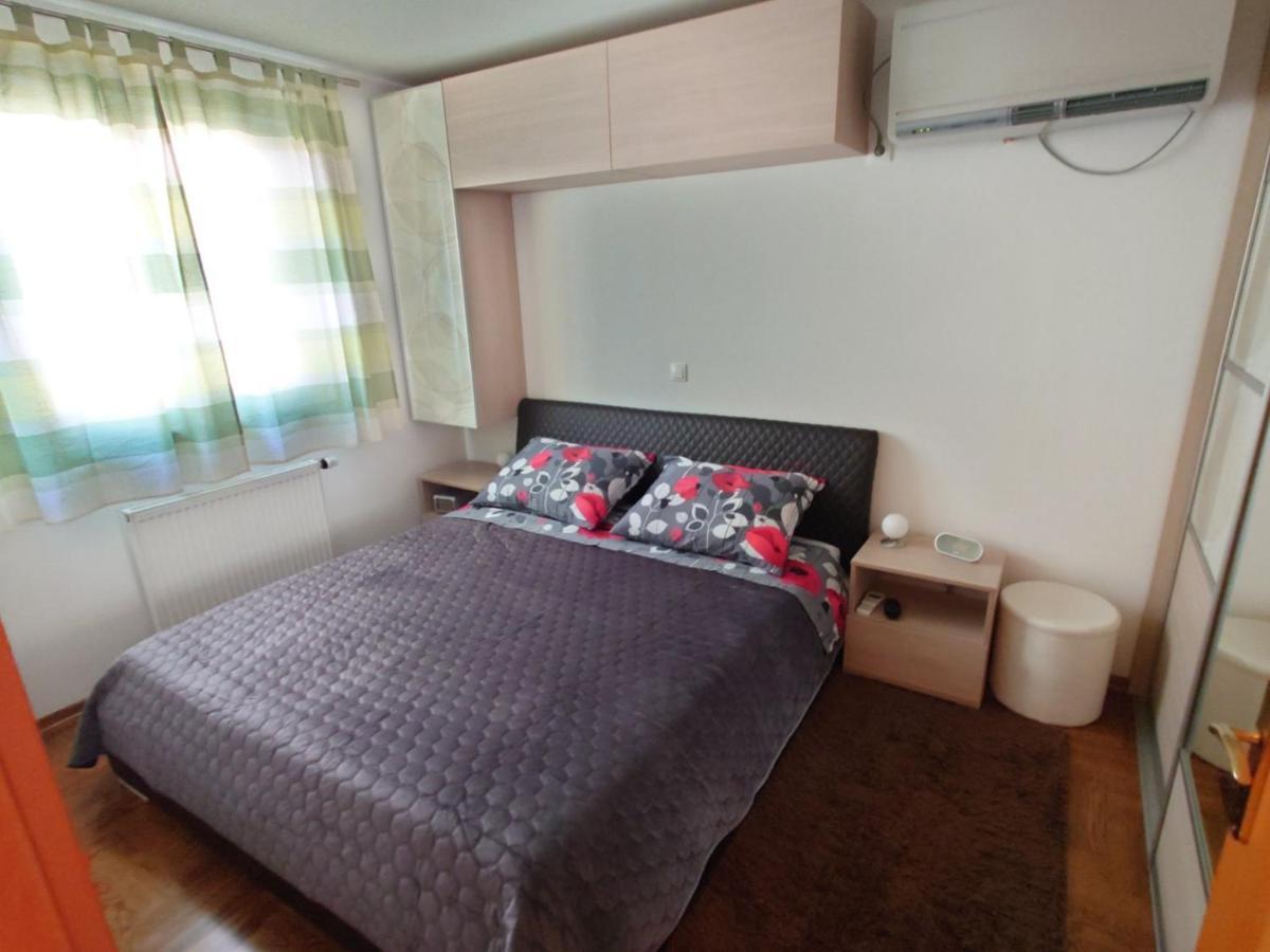 Apartman Mare Nostrum**** Apartment Рийека Екстериор снимка