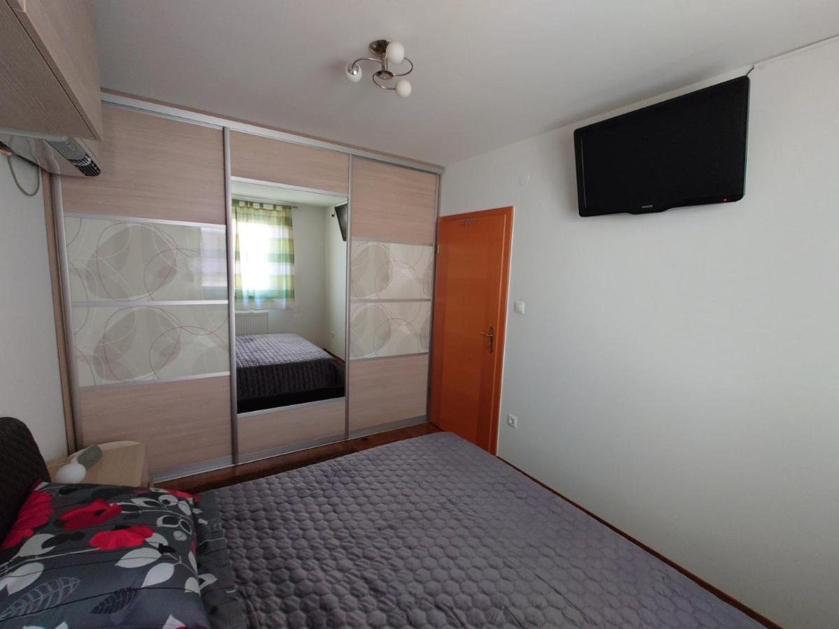 Apartman Mare Nostrum**** Apartment Рийека Екстериор снимка